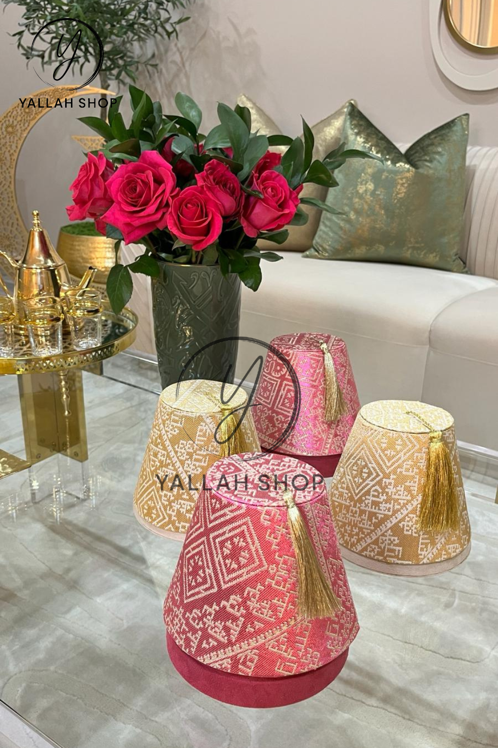 طربوش تقليدي مغربي لتقديم الحلويات